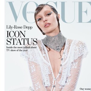 Sur le papier, le show sulfureux aurait pu entrer dans l'histoire. Finalement, il y a entrera mais pour de bien mauvaises raisons.
Lily-Rose Depp en couverture de Vogue Australia