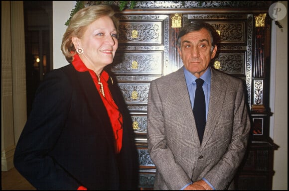 Archives - Lino Ventura avec sa femme Odette.

