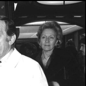 Lino Ventura et sa femme Odette, sortie de spectacle.
