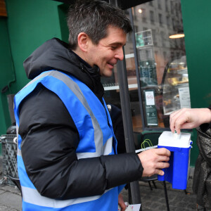 Thomas Sotto au lancement national du "Don'actions" pour la campagne de collecte du Secours populaire français à Paris, France, le 14 janvier 2023. © Veeren/Bestimage 