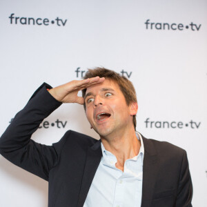 Thomas Sotto - Photocall de la conférence de presse de rentrée de France Télévisions au Pavillon Gabriel à Paris. Le 24 août 2021