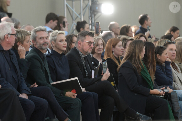 La princesse Charlène de Monaco au défilé Akris "Collection Prêt-à-Porter Printemps/Eté 2023" lors de la Fashion Week de Paris (PFW), le 1 octobre 2022. © Giancarlo Gorassini / Bestimage