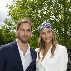 Théo Fleury et sa compagne Camille Cerf - Prix de Diane Longines à l'hippodrome de Chantilly, le 20 juin 2021. © Pierre Perusseau/Bestimage