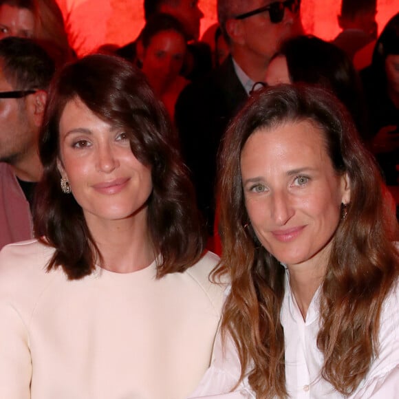 Gemma Arterton et Camille Cottin au défilé de mode Christian Dior collection Haute Couture Automne/Hiver 2023/24 lors de la Fashion Week de Paris (PFW), à Paris, France, le 3 juillet 2023. © Borde-Rindoff/Bestimage 