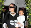 Rihanna vient d'accoucher de son deuxième enfant le 3 août, un garçon au prénom qui commence par "R" selon TMZ.
Rihanna (enceinte) et Asap Rocky sont allés dîner en famille avec leur fils au restaurant Giorgio Baldi à Santa Monica.