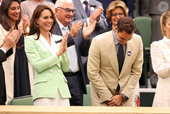 Catherine (Kate) Middleton, princesse de Galles et Roger Federer dans les tribunes lors du tournoi de Wimbledon 2023 au All England Lawn Tennis and Croquet Club de Londres, Royaume Uni, le 4 juillet 2023.