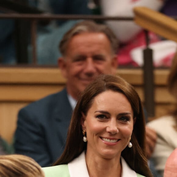 Catherine (Kate) Middleton, princesse de Galles et Mirka Federer dans les tribunes lors du tournoi de Wimbledon 2023 au All England Lawn Tennis and Croquet Club de Londres, Royaume Uni, le 4 juillet 2023.