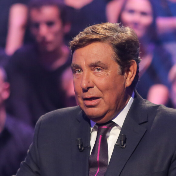 Exclusif - Jean-Pierre Foucault - Enregistrement à l'occasion des 15 ans de l'émission "Qui veut gagner des millions ?" sur TF1 au studio Carrère A de La Plaine Saint-Denis le 31 aout 2015. Cette année, "Qui veut gagner des millions ?" fête ses 15 ans. Le jeu avait fait son apparition le 3 juillet 2000 sur TF1. Pour fêter cet anniversaire, la chaîne fait appel à des champions de jeux télé, qui accompagneront des animateurs dans le but d'obtenir le maximum d'argent pour différentes associations.. A cette occasion, Jean-Pierre Foucault sera lui même soumis aux questions, par l'intermédiaire de Laurence Boccolini, qui tiendra le rôle de l'animatrice le temps d'un questionnaire. L'émission sera diffusée sur TF1 le samedi 5 septembre 2015.