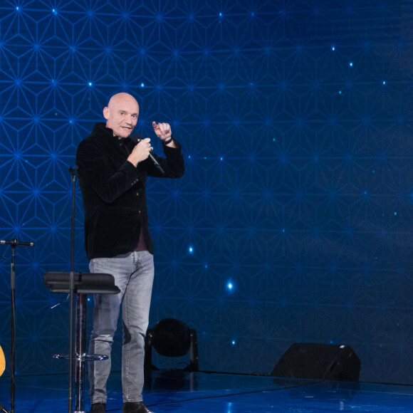 Exclusif - Gaetan Roussel, Faustine Bollaert, Pascal Obispo - Enregistrement de l'émission "La boîte à Secrets 9" à Paris, qui sera diffusée le 9 septembre sur France 3. Paris le 08/03/021 © Tiziano Da Silva / Bestimage 