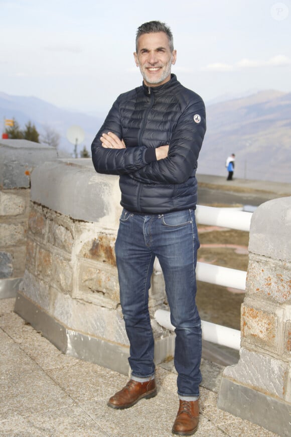 Un rôle qui le comble, aux côtés de son épouse Lou.
Patrick Guérineau de Camping Paradis - Photocall lors du 22ème Festival des créations télévisuelles de Luchon. Le 8 février 2020 © Christophe Aubert via Bestimage 