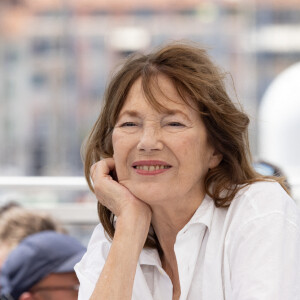Jane Birkin (habillée en Celine) au photocall du film Jane par Charlotte (Cannes première) lors du 74ème festival international du film de Cannes le 8 juillet 2021 © Borde / Jacovides / Moreau / Bestimage 