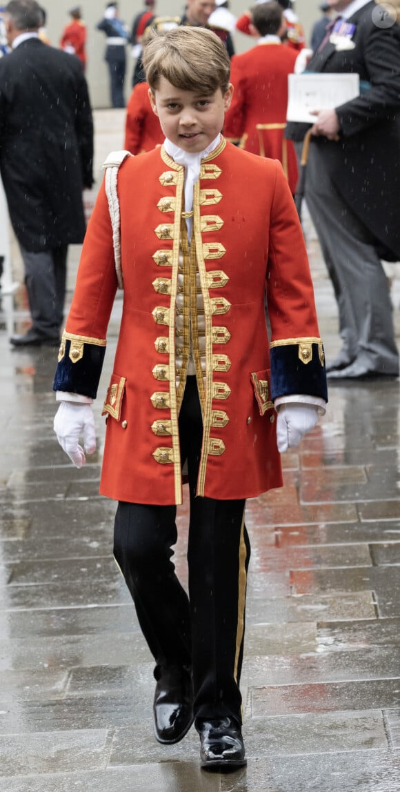 On peut voir qu'il a bien grandi ! 
Le prince George de Galles lors de la cérémonie de couronnement du roi d'Angleterre à Londres, Royaume Uni, le 6 mai 2023. 