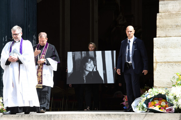 Sorties des obsèques de Jane Birkin en l'église Saint-Roch à Paris. Le 24 juillet 2023 © Jacovides-KD Niko / Bestimage