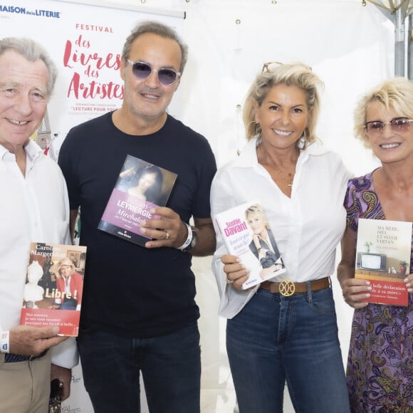 En cette période estivale, le repos est de mise.
Exclusif - William Leymergie, Roland Perez, Caroline Margeridon, Sophie Davant - Festival des Livres et des Artistes organisé par l'association "Lecture pour Tous" à Paris le2 juillet 2022. © Pierre Perusseau/ Jack Tribeca / Bestimage 