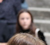 Celle d'une ancienne photo d'elle enfant, dans le dos de sa mère. Un cliché en noir et blanc sublime, sur lequel elle a simplement inscrit "Maman".
Lou Doillon, Charlotte Gainsbourg - Sorties des célébrités aux obsèques de Jane Birkin en l'église Saint-Roch à Paris. Le 24 juillet 2023 © Jacovides-KD Niko / Bestimage