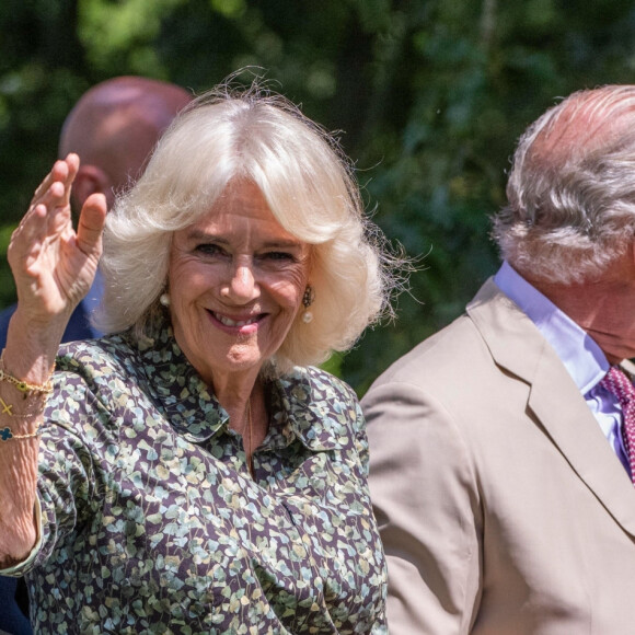 Camilla Parker-Bowles et le roi Charles III se sont rendus dans un événement insolite.
Le roi Charles III d'Angleterre et Camilla Parker Bowles, reine consort d'Angleterre, au Sandringham Flower Show à Sandringham House (Norfolk)