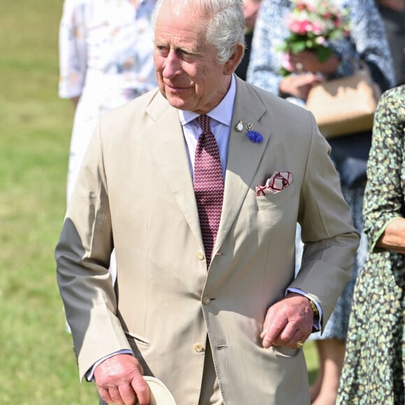 Le roi Charles III d'Angleterre et Camilla Parker Bowles, reine consort d'Angleterre, au Sandringham Flower Show à Sandringham House (Norfolk), le 26 juillet 2023.