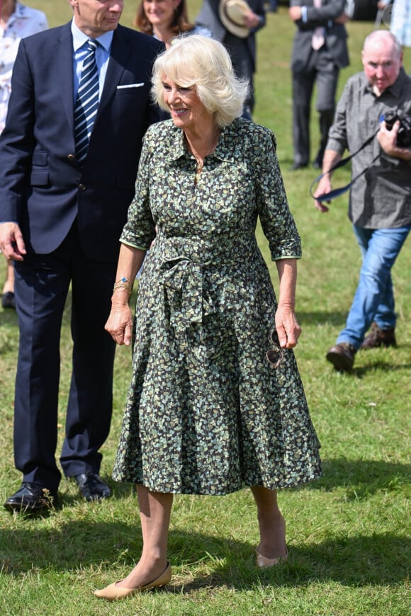 Le roi Charles III d'Angleterre et Camilla Parker Bowles, reine consort d'Angleterre, au Sandringham Flower Show à Sandringham House (Norfolk), le 26 juillet 2023.