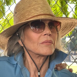 L'actrice a eu besoin d'aide pour quitter la scène
Jane Fonda