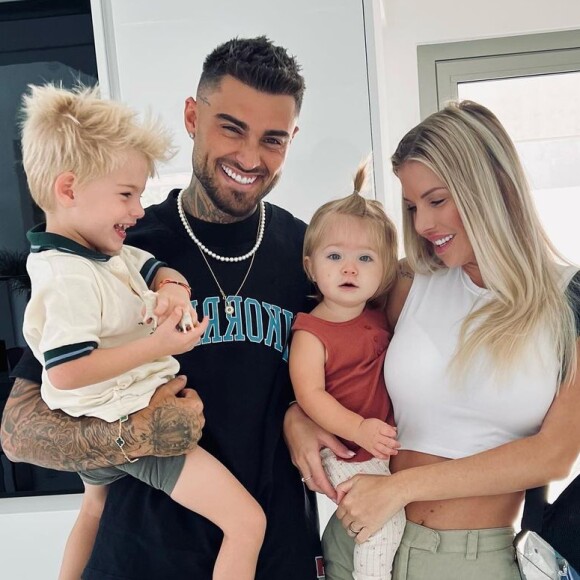 Jessica et Thivenin sont partis en vacances en Turquie.
Jessica Thivenin et Thibault Garcia avec Maylone et Leewane