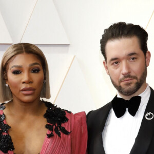 Serena Williams et son mari Alexis Ohanian au photocall de la 94ème édition de la cérémonie des Oscars à Los Angeles, le 27 mars 2022. © Future-Image via Zuma Press/Bestimage