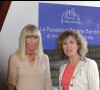 Le 19 juillet dernier, l'état de santé de Brigitte Bardot nécessitait l'intervention des secours, à son domicile, situé à Saint-Tropez sur la Côte-d'Azur.
Dany Saval et Mireille Dumas - Brigitte Bardot fête les 20 ans de sa fondation et ses 72 ans lors d'une conférence au Théâtre Marigny.