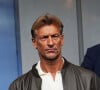 "Il y a eu une petite distance parce que j'avais des choses à lui reprocher dans son comportement", explique Hervé Renard
 
Hervé Renard - Célébrités dans les tribunes du match de football entre la France et la Grèce au Stade de France dans le cadre des éliminatoires pour l'Euro 2024, le 19 juin 2023. © Cyril Moreau/Bestimage