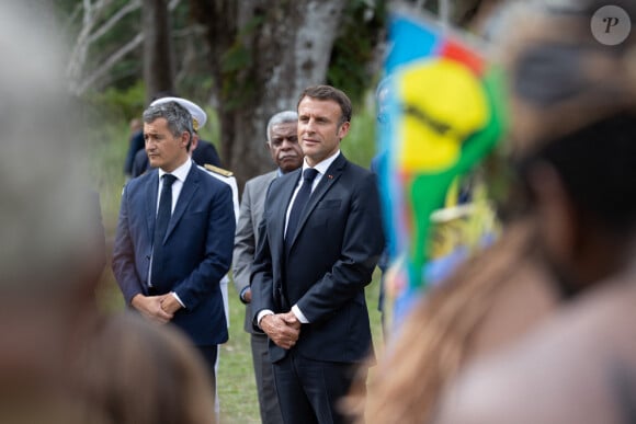 Emmanuel Macron, président de la République Française, assiste à une cérémonie honorifique à Touho, dans le cadre de son voyage officiel en Nouvelle-Calédonie. Touho, le 25 juillet 2023. © Raphael Lafargue/Pool/Bestimage 