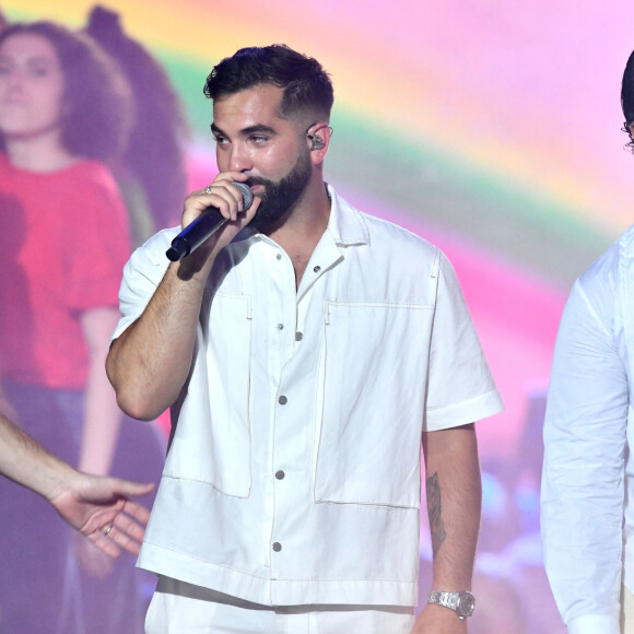 Kendji Girac a réussi à s'imposer comme un grand chanteur français.
Exclusif - Kendji Girac - Enregistrement de l'émission "Les chansons de l'été" dans les Arènes de Nîmes, présentée par N.Aliagas et diffusée sur TF1 © Bruno Bebert-Christophe Clovis / Bestimage 