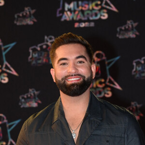 Kendji Girac au photocall de la 24ème édition des "NRJ Music Awards (NMA)" au Palais des Festivals à Cannes le 18 novembre 2022. © Rahid Bellak / Bestimage 