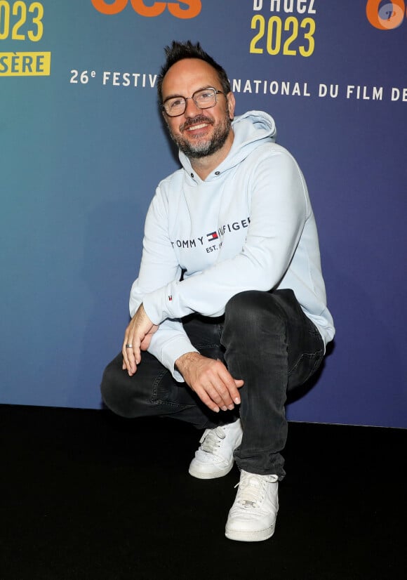 "Je sais pas quoi en penser", a soufflé Jarry en riant.
Jarry - Photocall lors de la 26ème édition du festival international du film de comédie de l'Alpe d'Huez le 19 janvier 2023. © Dominique Jacovides / Bestimage