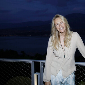 Exclusif - Estelle Lefébure lors du dîner au Restaurant Lamartine lors de la 2ème édition du Festival du Cinéma Français et Gastronomie d'Aix-les-Bains le 8 juin 2023. © Denis Guignebourg / Bestimage 