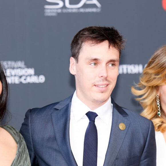 Louis Ducruet, sa femme Marie et Camille Gottlieb sur le tapis rouge du photocall de la cérémonie d'ouverture du 62ème Festival de Télévision de Monte-Carlo, à Monaco, le 16 juin 2023. © Claudia Albuquerque/BestImage 