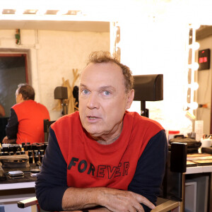 Portrait de Julien Lepers lors de l'enregistrement de l'émission "Chez Jordan" à Paris le 5 octobre 2022. © Cédric Perrin / Bestimage