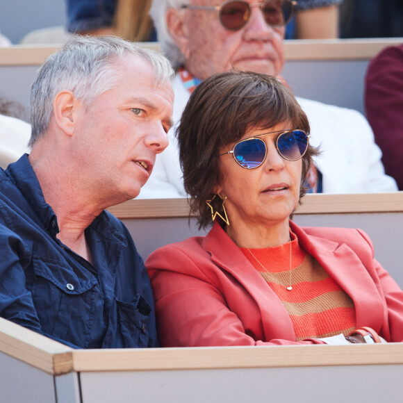 Julien Arnaud et Nathalie Renoux en tribunes lors des Internationaux de France de tennis de Roland Garros 2023 à Paris, France, le 2 juin 2023. © Moreau-Jacovides/Bestimage 