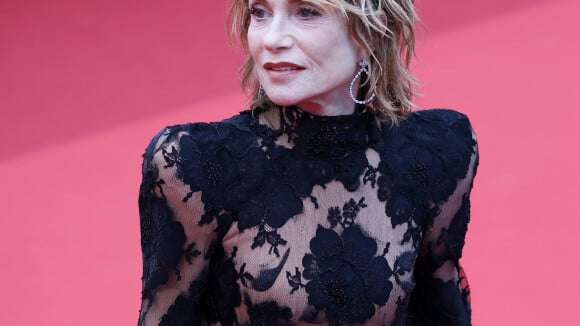 Isabelle Huppert : Une actrice taille 34 qui ne s'alimente pas ? Ce "malentendu" qu'elle met à mal, son petit plaisir inattendu