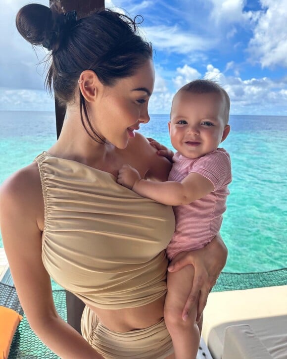 Nabilla Benattia et son fils Leyann