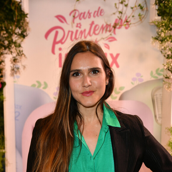 Complétement gaga de sa fille, la chanteuse de "Pas besoin de toi" expliquait qu'être mère, "C'est un peu comme être amoureux fois un milliard." 
Exclusif - Joyce Jonathan - Inauguration du pop-up store Instax à Paris, le 22 mars 2023. 