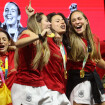 PHOTOS Coupe du monde féminine : Malgré les scandales en rafale, les Espagnoles s'éclatent à Ibiza sur un énorme yacht !