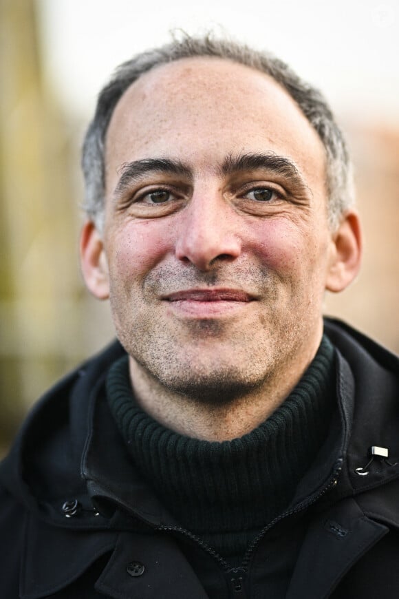 Raphael Glucksmann (Député Européen) - Les politiques lors de la manifestation de soutien au peuple ukrainien, place de la République à Paris, suite à l'entrée en guerre de la Russie envers l'Ukraine. Le 5 mars 2022 © JB Autissier / Panoramic / Bestimage 