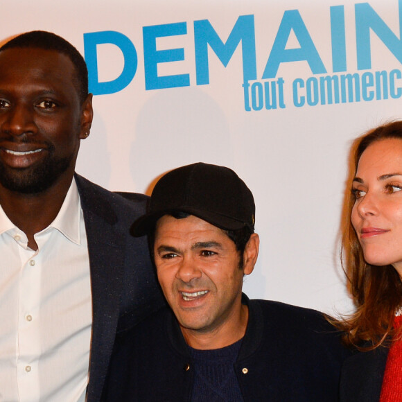 Omar Sy, Jamel Debbouze et sa femme Mélissa Theuriau - Avant première du film "Demain tout commence" au Grand Rex à Paris le 28 novembre 2016. © Coadic Guirec/Bestimage 