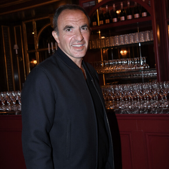 Exclusif - Nikos Aliagas - Générale du chanteur Amir Haddad, seul-en-scène dans la pièce "Sélectionné" mise en scène par S. Suissa au théâtre Edouard VII à Paris le 28 mars 2022. © © Rachid Bellak /Bestimage 