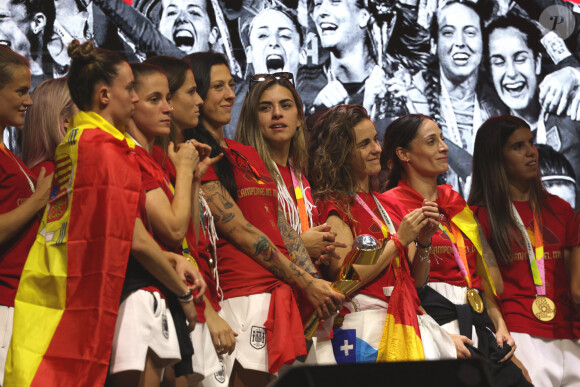 Info - L'équipe féminine espagnole de football quitte la sélection après le refus de démissionner de Luis Rubiales, président de la Fédération espagnole - Retour à Madrid de l'équipe d'Espagne, victorieuse de la Coupe du monde féminine de football face à l'Angleterre (1 - 0), le 21 août 2023. 