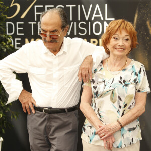 Des sketchs très attendus qui ont été tournés sans Marion Game, actrice emblématique de la série disparue en mars dernier.
Gérard Hernandez et Marion Game  - Photocall de la série "Scènes de Ménages" lors du 57 ème Festival de Télévision de Monte Carlo. Le 17 Juin 2017. © Christophe Aubert via Bestimage