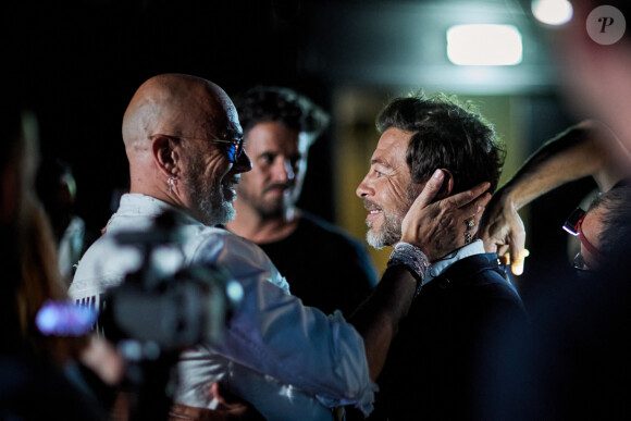 Exclusif - Pascal Obispo et Christophe Mae - Backstage - Enregistrement de l'émission "Avec Florent, tout le monde ELA" à La Seine Musicale à Paris, diffusée le 1er septembre à 21h10 sur TF1 © Cyril Moreau-Dominique Jacovides / Bestimage 