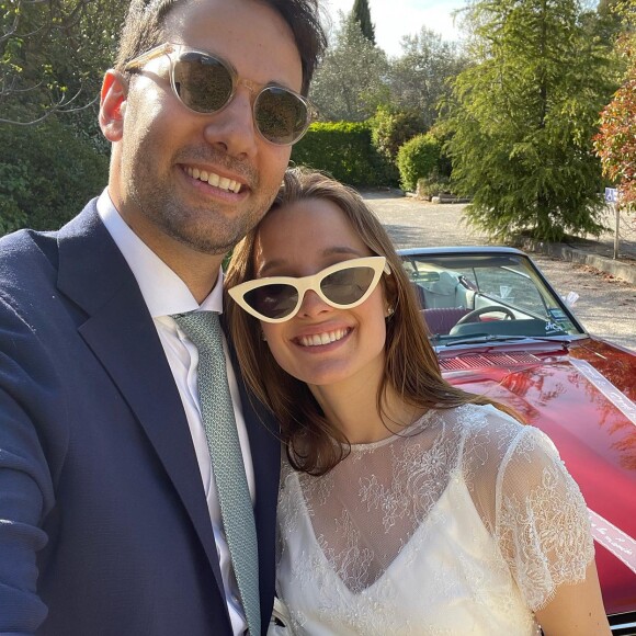 Photos du premier mariage d'Ilona Smet, avril 2022.