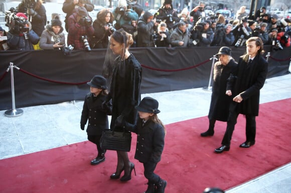 Céline Dion, ses enfants René-Charles Angélil, les jumeaux Nelson Angélil et Eddy Angélil et sa mère Thérèse Dion - Obsèques nationales de René Angélil en la Basilique Notre-Dame de Montréal, le 22 janvier 2016.