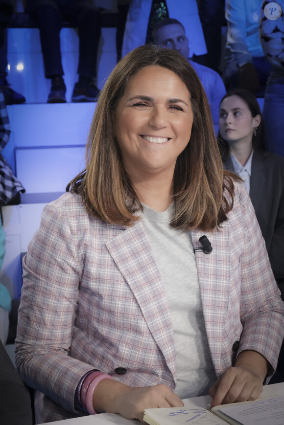 Exclusif - Valérie Bénaïm - Sur le plateau de l'émission TPMP (Touche Pas à Mon Poste) présentée en direct par C.Hanouna et diffusée sur C8 - Paris le 17/04/2023 - © Jack Tribeca / Bestimage 