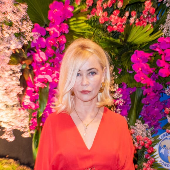 Exclusif - Emmanuelle Béart - Vente aux enchères animée par Maître Julien-Vincent Brunie de chez Christie's et Maître Jean-Noël Sampah. Hotel Sofitel Ivoire à Abidjan, le 11 mars 2022.