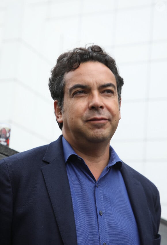 Patrick Cohen lors de la Manifestation du groupe Lagardère devant le siege de Europe 1 Lagardere a Paris le 30 Juin 2021. © Denis Guignebourg / Bestimage 